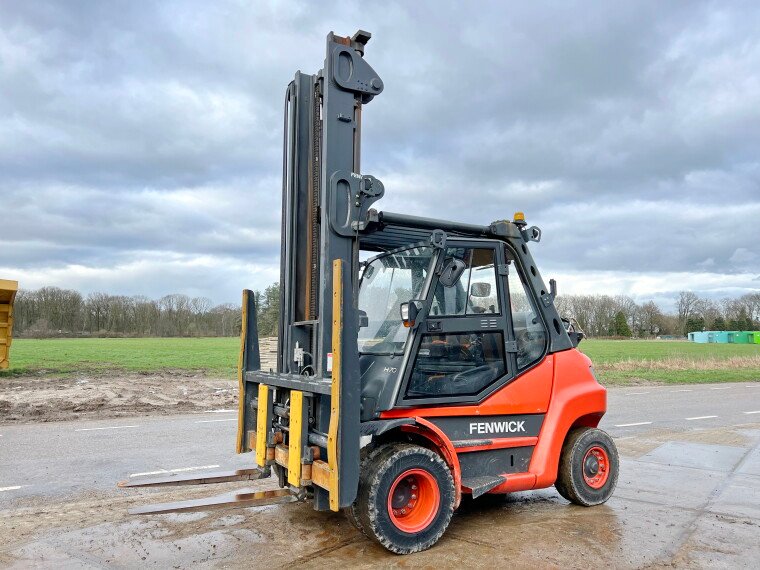 Forklift Linde H70T-02 for sale, Linde H70T-02 model 2019 imported from Europe, the best site for selling trucks and heavy equipment in Egypt