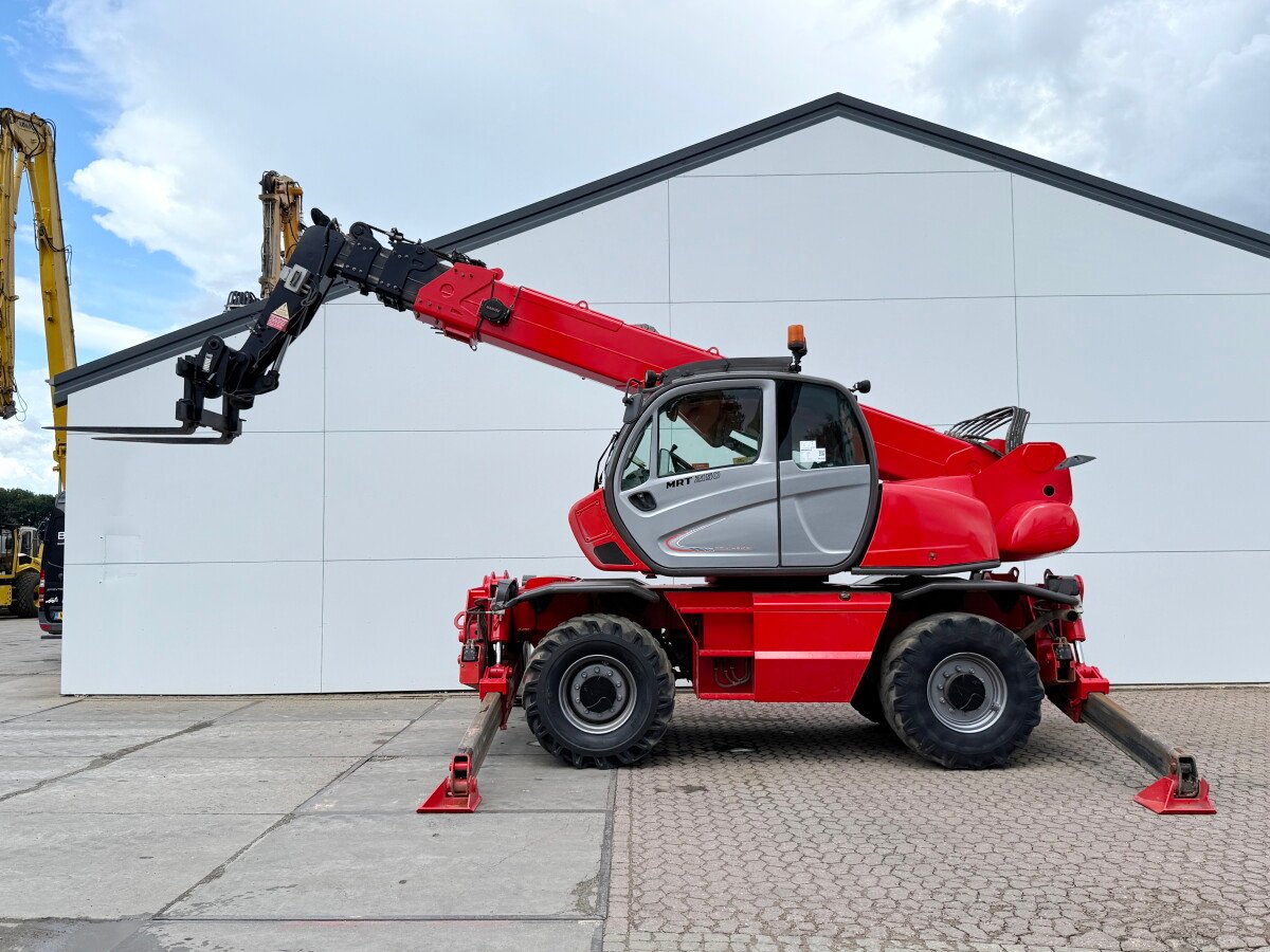 رافعة تلسكوبية Manitou MRT2150+ Privilege للبيع, Manitou MRT2150+ Privilege موديل 2013 استيراد من اوروبا, أفضل موقع لبيع الشاحنات والمعدات الثقيلة في مصر