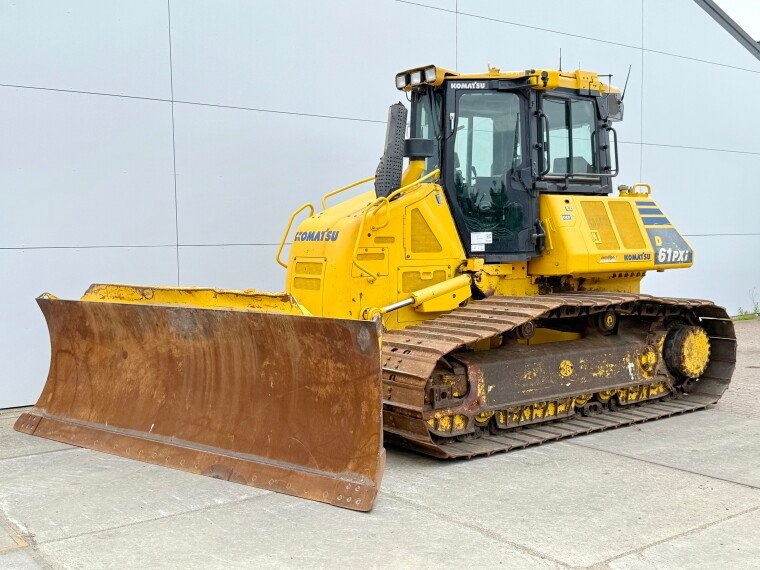 Komatsu D61PXi-24 Bulldozer for sale, Komatsu D61PXi-24 model 2020 imported from Europe, the best site for selling trucks and heavy equipment in Egypt