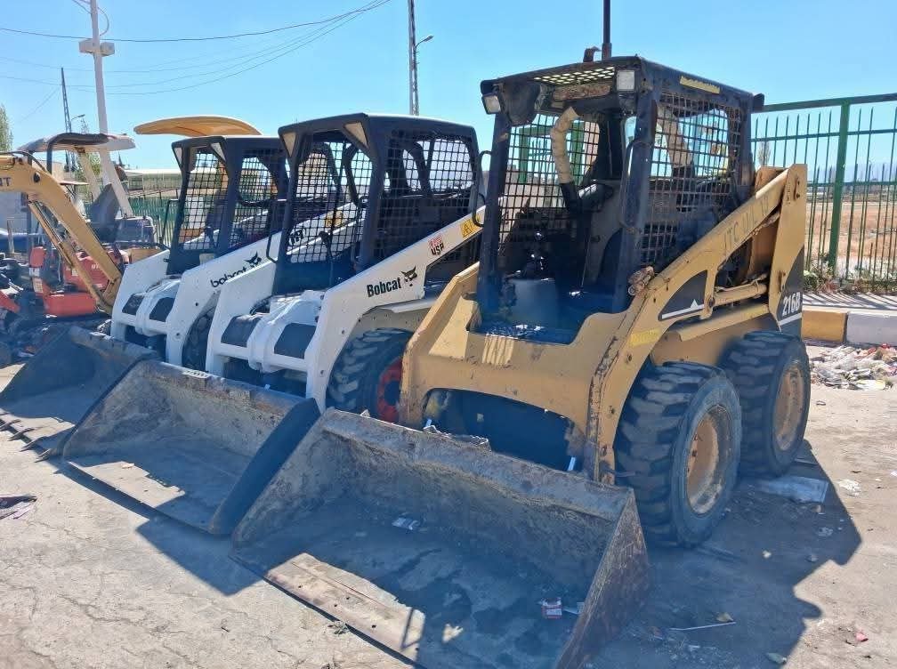 CAT skid loader, Bobcat for sale, CAT 216 model 2004 located in Assiut, the best site for selling trucks and heavy equipment in Egypt