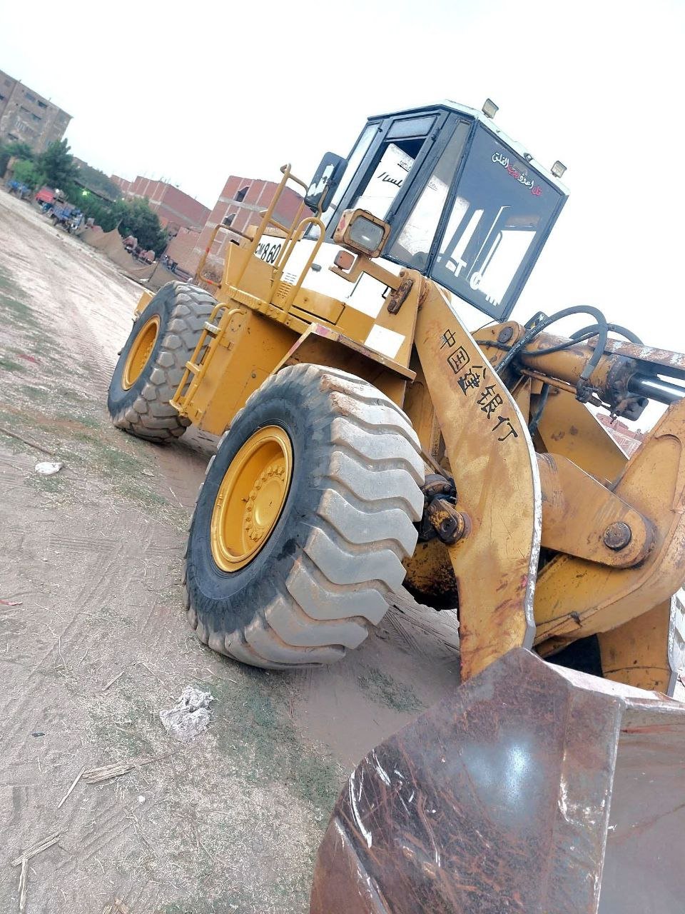 Tcm loader for sale, Tcm 860 model 2000 located in Mansoura, the best site for selling trucks and heavy equipment in Egypt