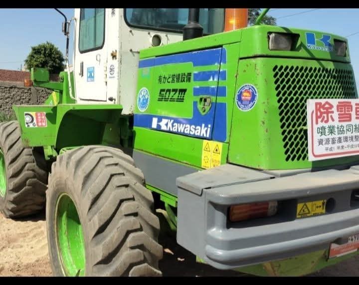 Kawasaki loader for sale, Kawasaki 502 model 1998 available in Giza, the best site for selling trucks and heavy equipment in Egypt