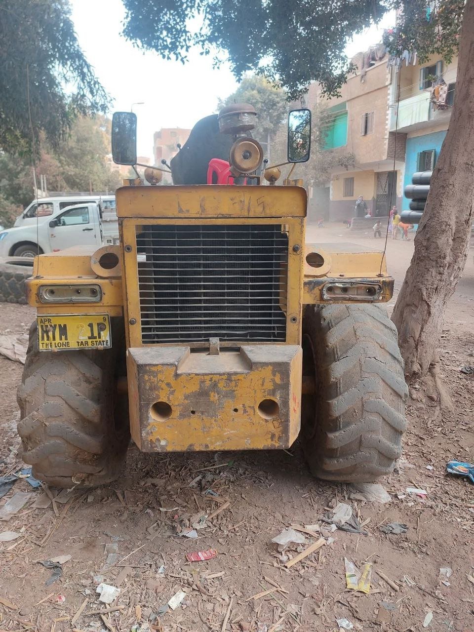 لودر كوماتسو للبيع, كوماتسو 100 موديل 2000 تواجد الجيزة, أفضل موقع لبيع الشاحنات والمعدات الثقيلة في مصر