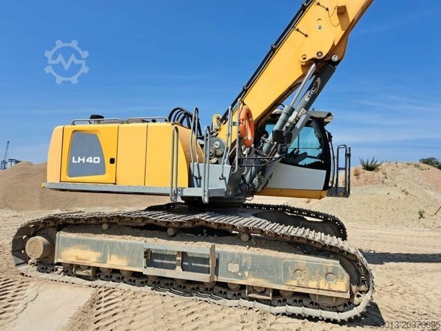 LIEBHERR excavator for sale, LIEBHERR LH40C model 2014 imported from Europe, the best site for selling trucks and heavy equipment in Egypt
