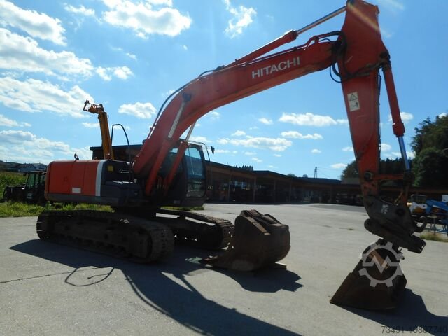 Hitachi excavator for sale, Hitachi ZX210LC-3 model 2011 imported from Europe, the best site for selling trucks and heavy equipment in Egypt