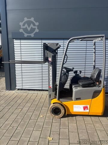 Jungheinrich forklift for sale, Jungheinrich EFG110 model 2005 imported from Europe, the best site for selling trucks and heavy equipment in Egypt