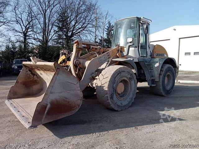 Liebherr loader for sale, Liebherr L538 model 2006 imported from China, the best site for selling trucks and heavy equipment in Egypt
