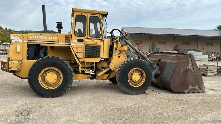 Volvo loader for sale, Volvo L70 model 1993 imported from China, the best site for selling trucks and heavy equipment in Egypt
