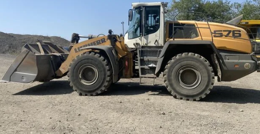 Liebherr loader for sale, Liebherr L576 model 2019 imported from China, the best site for selling trucks and heavy equipment in Egypt