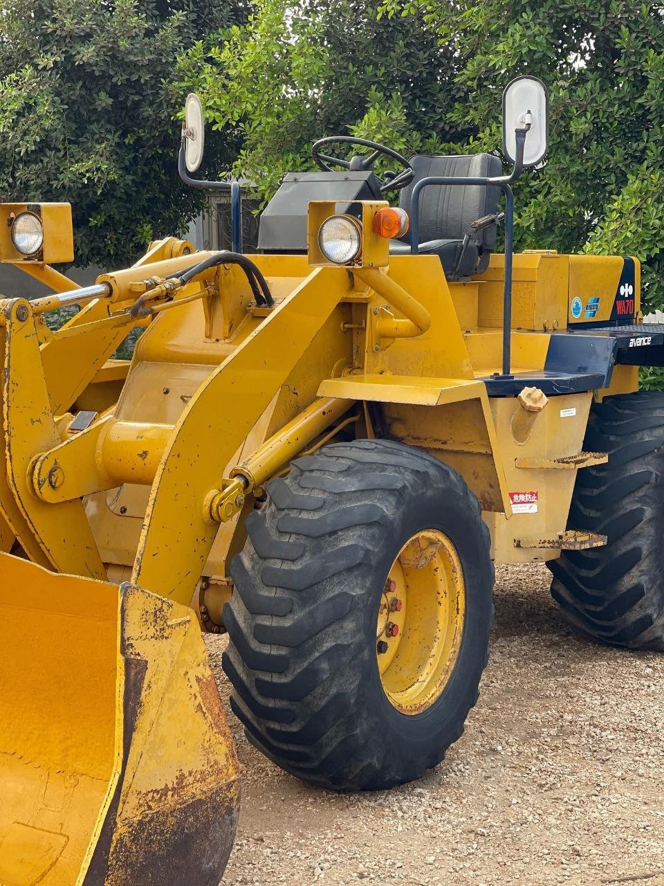 Komatsu loader for sale in Beheira, Komatsu 70, 2002 model available in Beheira, the best site for selling trucks and heavy equipment in Egypt