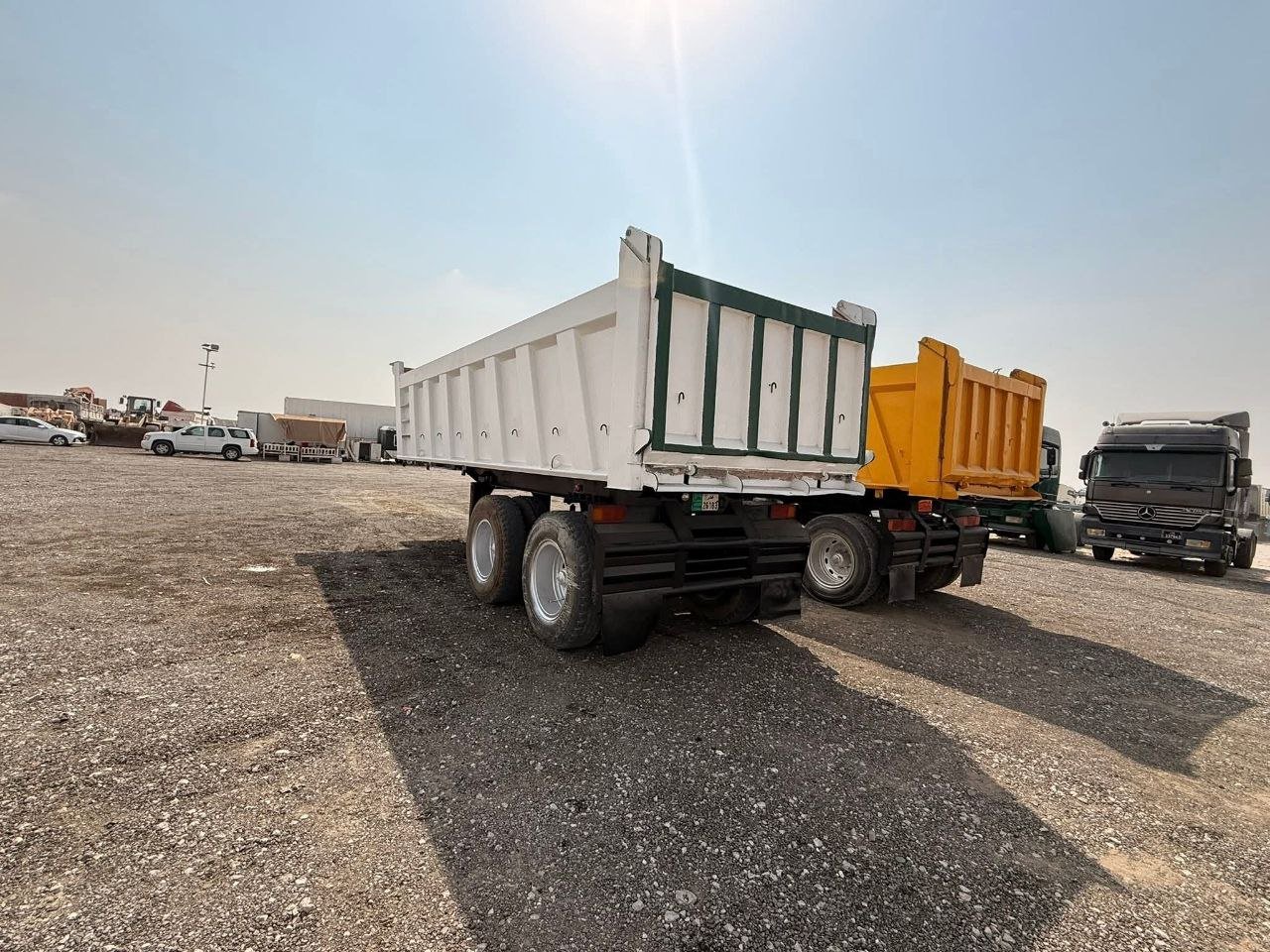 Semi trailer for sale in Mansoura, Semi 140, model 2003, located in Mansoura. The best site for selling trucks and heavy equipment in Egypt.