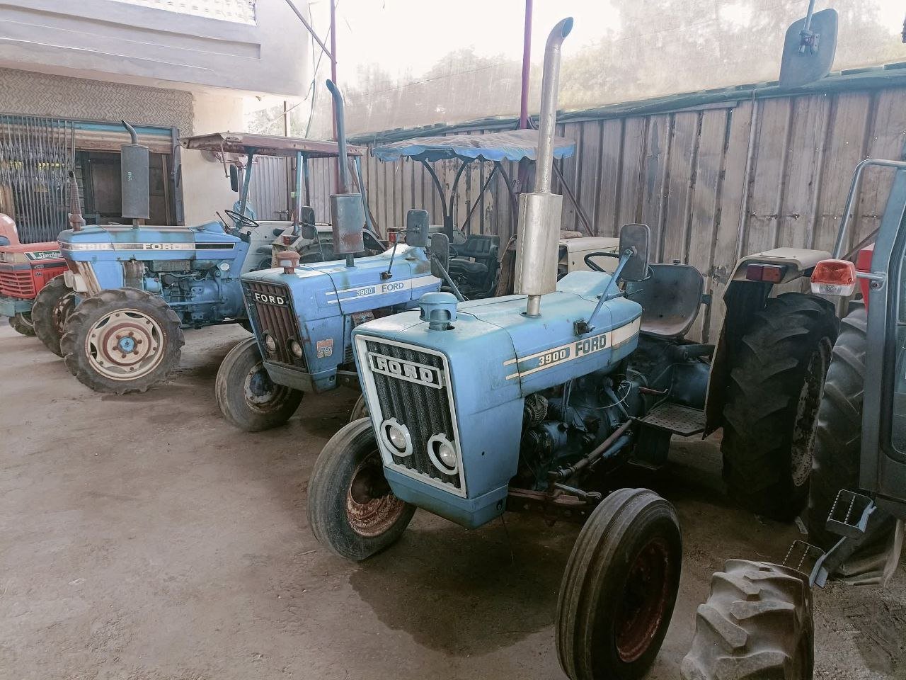 Ford tractor for sale in Cairo, Ford 3900 model 2009 available in Cairo, the best site for selling trucks and heavy equipment in Egypt