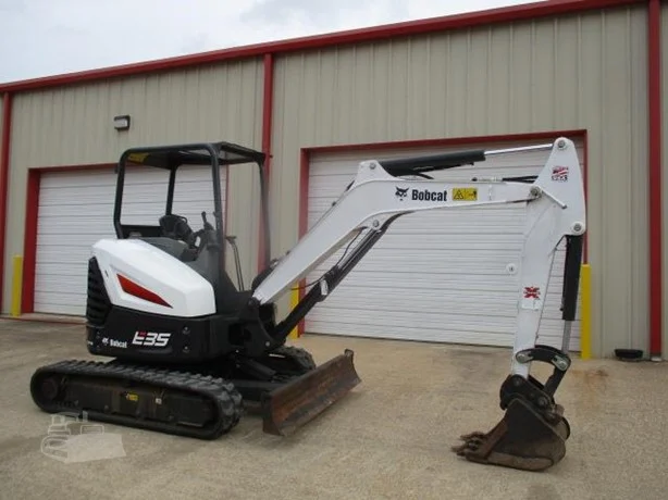 BOBCAT Excavator for sale in Cairo, BOBCAT E35I model 2022, located in Cairo. The best site for selling trucks and heavy equipment in Egypt.