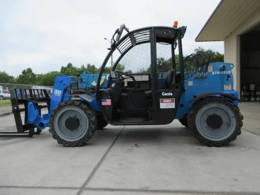 ونش تلسكوبي GTH للبيع في القاهرة,  GTH 5519 موديل 2017 تواجد القاهرة, أفضل موقع لبيع الشاحنات والمعدات الثقيلة في مصر