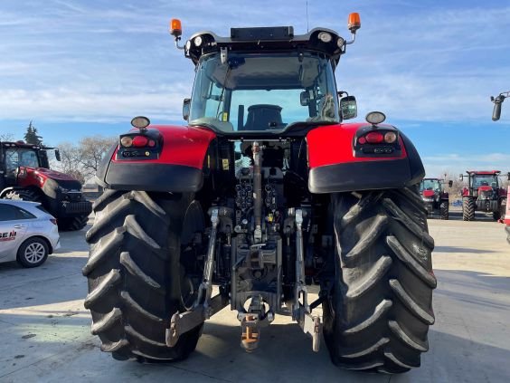 Massey harvester for sale in Cairo, Massey 8737 model 2018 located in Cairo, the best site for selling trucks and heavy equipment in Egypt