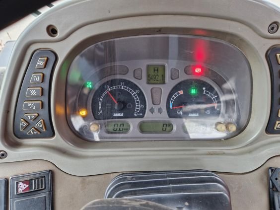 Case tractor for sale in Cairo, Case 1190 model 2006 available in Cairo, the best site for selling trucks and heavy equipment in Egypt