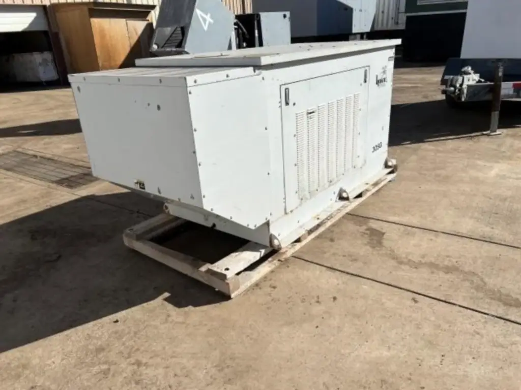 مولد GENERAC للبيع في المنصورة,  GENERAC 30 موديل 2015 تواجد المنصورة, أفضل موقع لبيع الشاحنات والمعدات الثقيلة في مصر