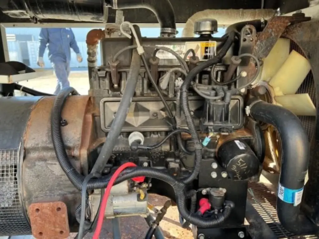 مولد GENERAC للبيع في المنصورة,  GENERAC 30 موديل 2015 تواجد المنصورة, أفضل موقع لبيع الشاحنات والمعدات الثقيلة في مصر