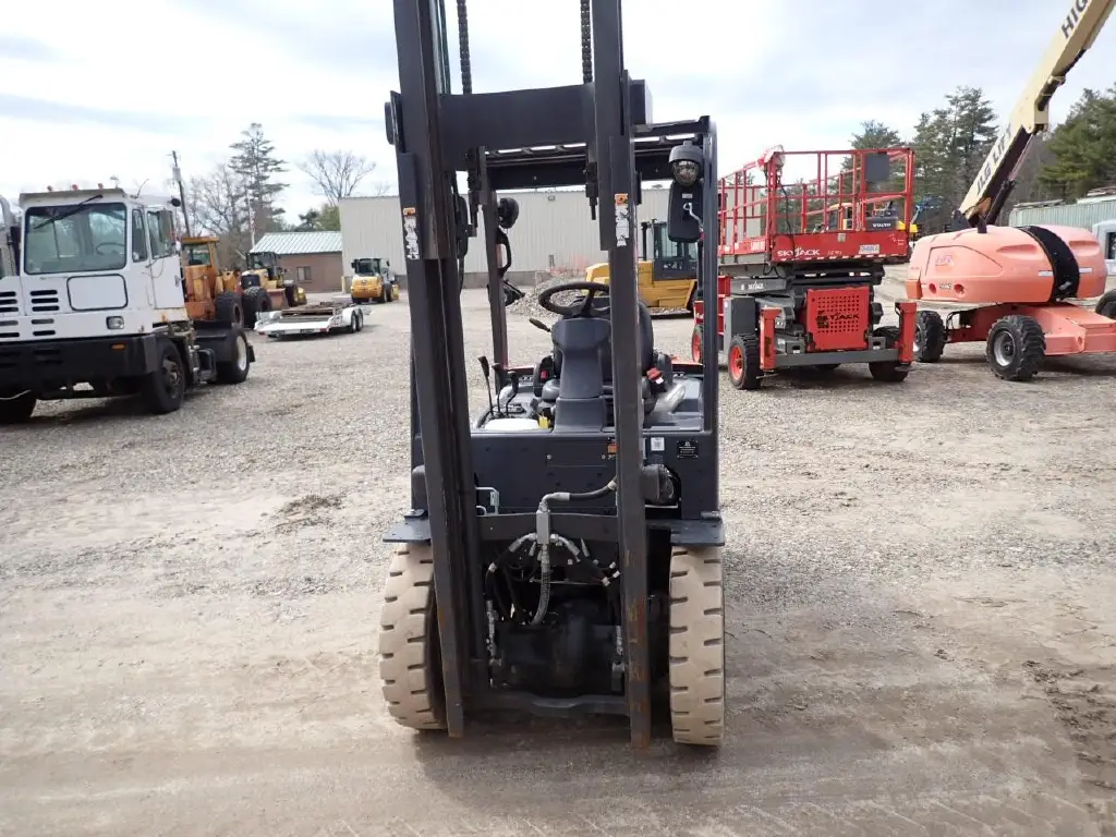 DOOSAN Forklift for sale in Mansoura, DOOSAN G25P-7s model 2009 located in Mansoura, the best site for selling trucks and heavy equipment in Egypt