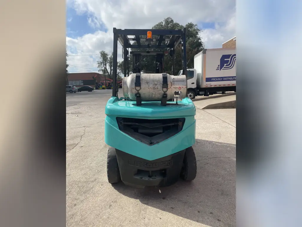 كلارك MITSUBISHI للبيع في المنصورة,  MITSUBISHI FG25Ns موديل 2021 تواجد المنصورة, أفضل موقع لبيع الشاحنات والمعدات الثقيلة في مصر