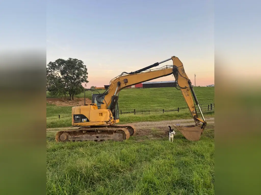 حفار CATERPILLAR للبيع في الجيزة,  CATERPILLAR 314C موديل 2020 تواجد الجيزة, أفضل موقع لبيع الشاحنات والمعدات الثقيلة في مصر