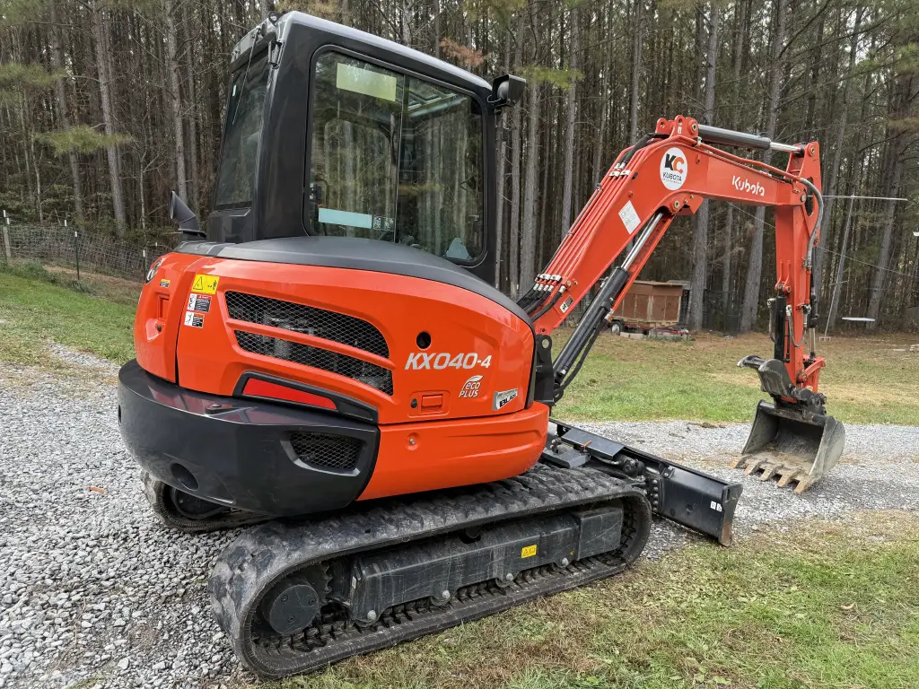 حفار KUBOTA للبيع في الجيزة, KUBOTA KX040-4R3Ts موديل 2021 تواجد الجيزة, أفضل موقع لبيع الشاحنات والمعدات الثقيلة في مصر