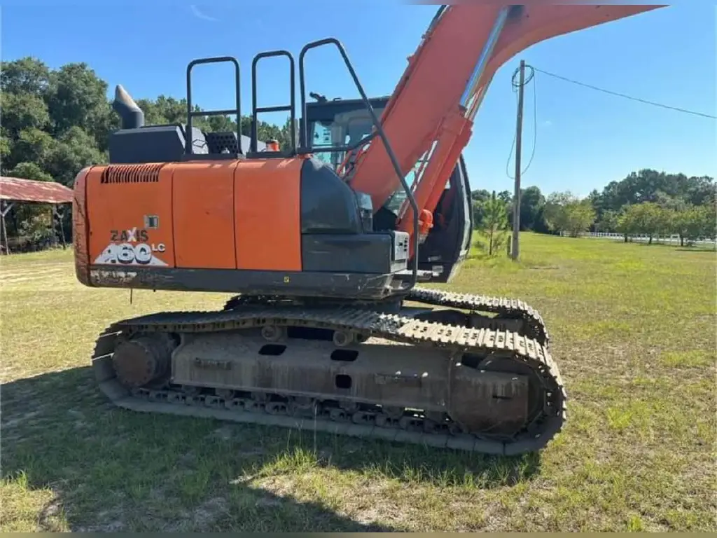 حفار Hitachi للبيع في الجيزة, Hitachi ZX160 موديل 2016 تواجد الجيزة, أفضل موقع لبيع الشاحنات والمعدات الثقيلة في مصر