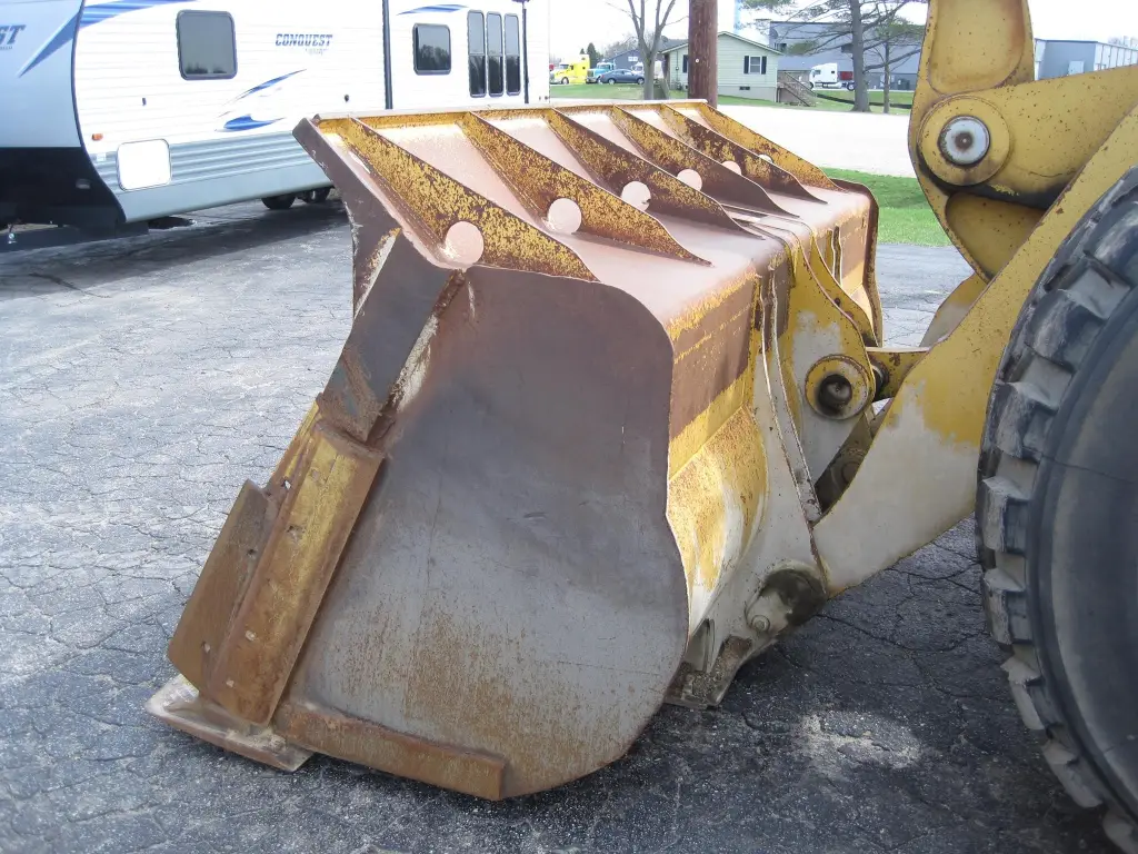 لودر DEERE للبيع في الجيزة, DEERE 744Hs موديل 2020 تواجد الجيزة, أفضل موقع لبيع الشاحنات والمعدات الثقيلة في مصر