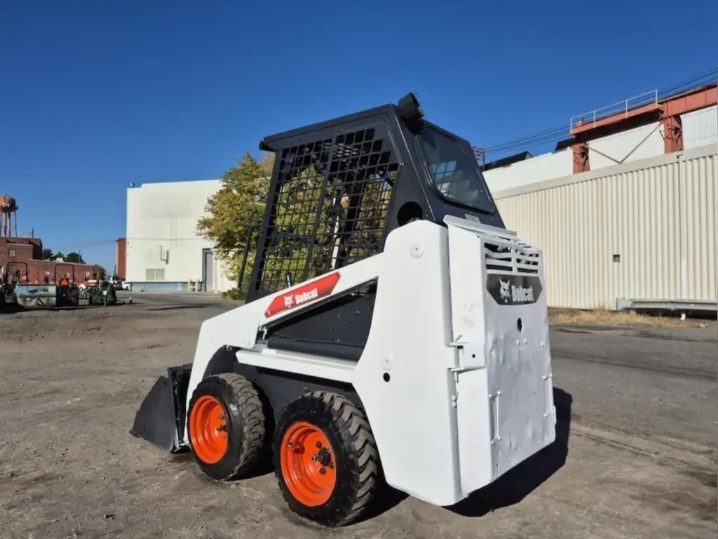 BOBCAT skid loader for sale in Mansoura, BOBCAT S70s model 2012 located in Mansoura, the best site for selling trucks and heavy equipment in Egypt