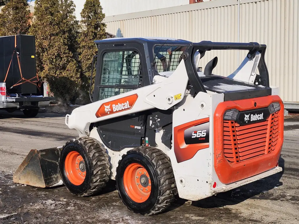 Bobcat skid loader for sale in Mansoura, Bobcat S66s 2024 model available in Mansoura, the best site for selling trucks and heavy equipment in Egypt