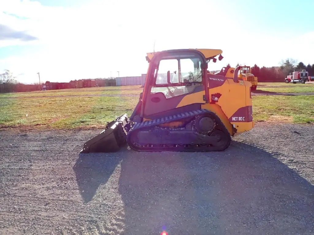 بوبكات,سكيد لودر VOLVO للبيع في المنصورة, VOLVO MCT110Cs موديل 2018 تواجد المنصورة, أفضل موقع لبيع الشاحنات والمعدات الثقيلة في مصر