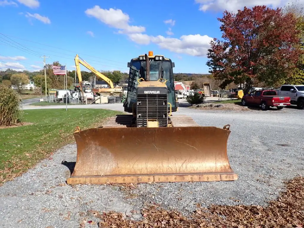 CATERPILLAR bulldozer for sale in Mansoura, CATERPILLAR D5K2 model 2015 located in Mansoura, the best site for selling trucks and heavy equipment in Egypt