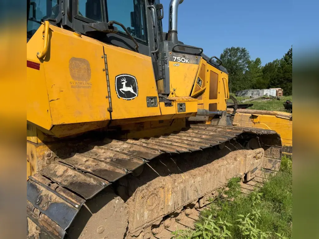 بلدوزر John للبيع في المنصورة, John wayne موديل 2018 تواجد المنصورة, أفضل موقع لبيع الشاحنات والمعدات الثقيلة في مصر