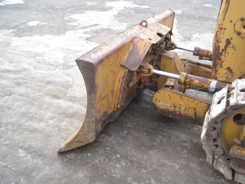 DRESSER bulldozer for sale in Mansoura, DRESSER TD7Hs model 1994 located in Mansoura, the best site for selling trucks and heavy equipment in Egypt