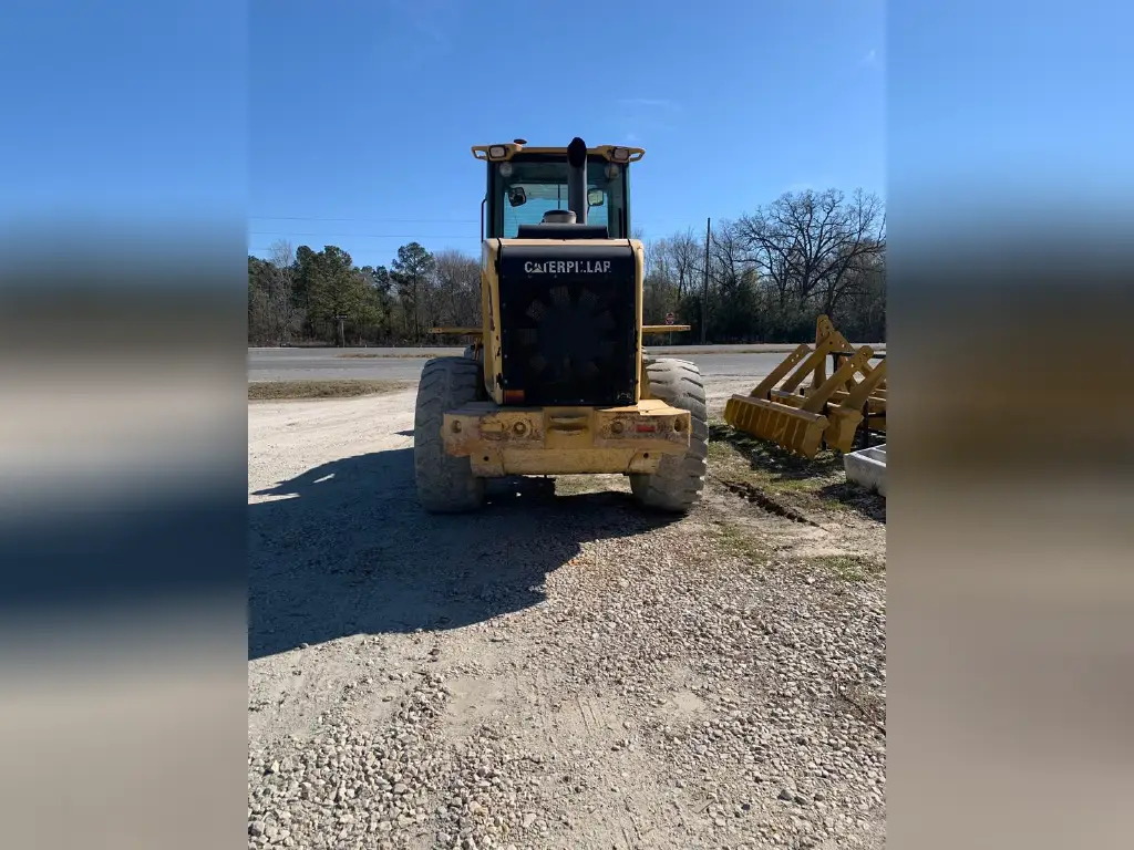 لودر Caterpillar للبيع في القاهرة, Caterpillar 928Gs موديل 2003 تواجد القاهرة, أفضل موقع لبيع الشاحنات والمعدات الثقيلة في مصر