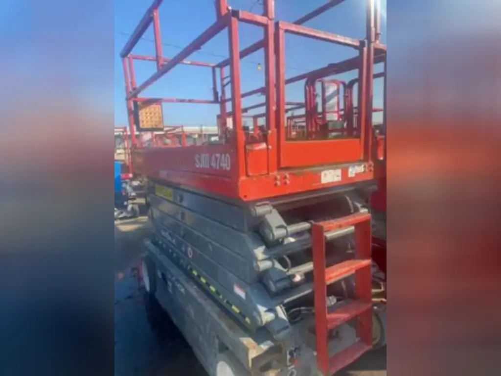 Skyjack scissor lift for sale in Mansoura, Skyjack SJ4740s 2016 model located in Mansoura, the best site for selling trucks and heavy equipment in Egypt