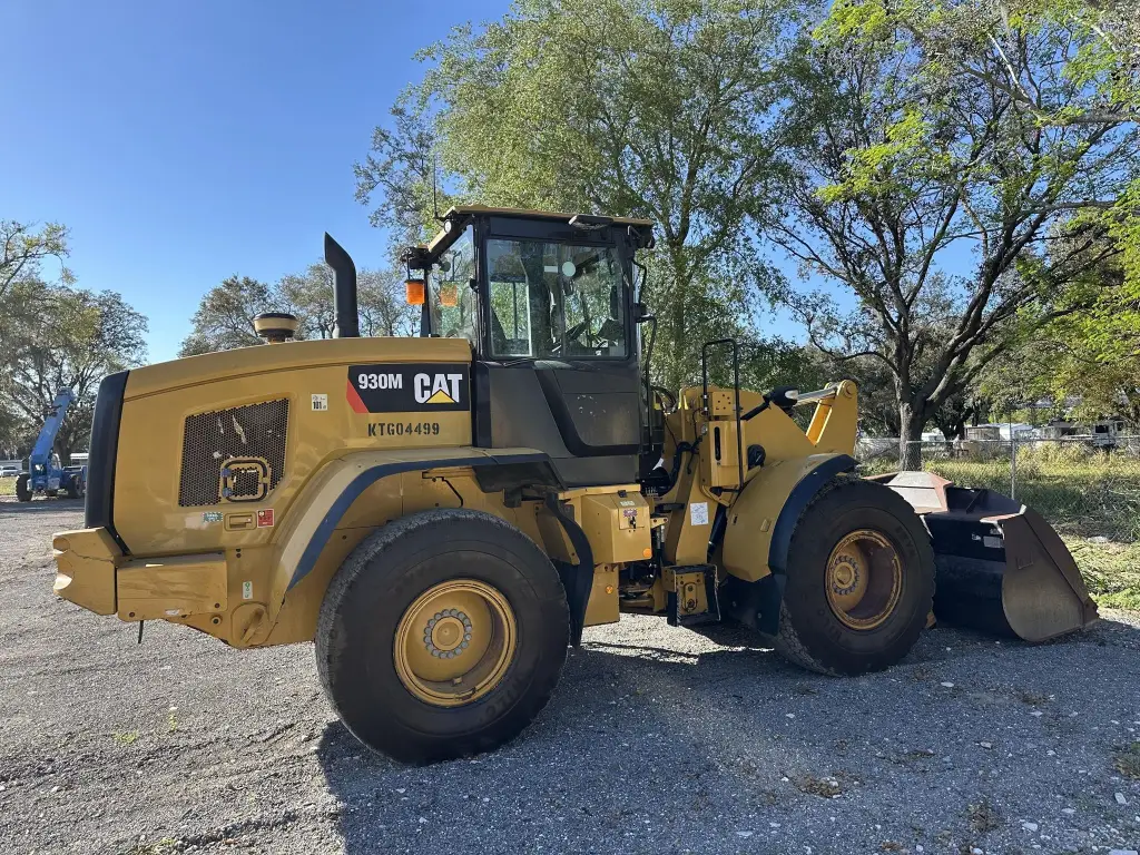 Caterpillar loader for sale in Assiut, Caterpillar 930M model 2018 available in Assiut, the best site for selling trucks and heavy equipment in Egypt