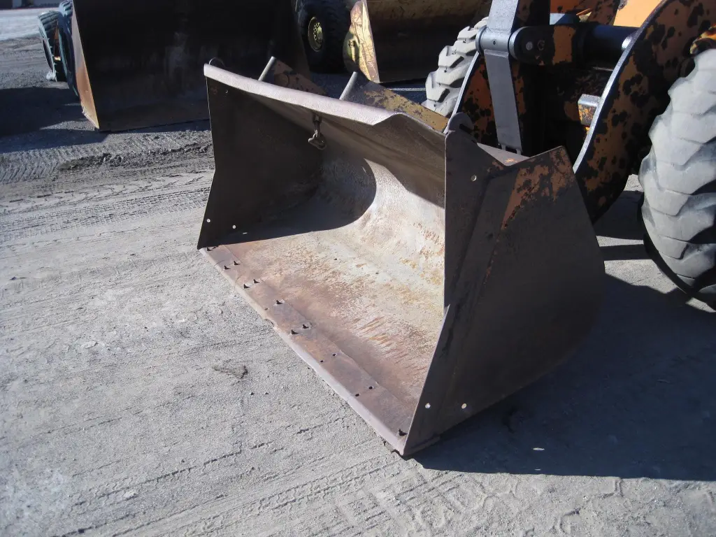 DRESSER loader for sale in Asyut, DRESSER 515Bs model 1988 available in Asyut, the best site for selling trucks and heavy equipment in Egypt