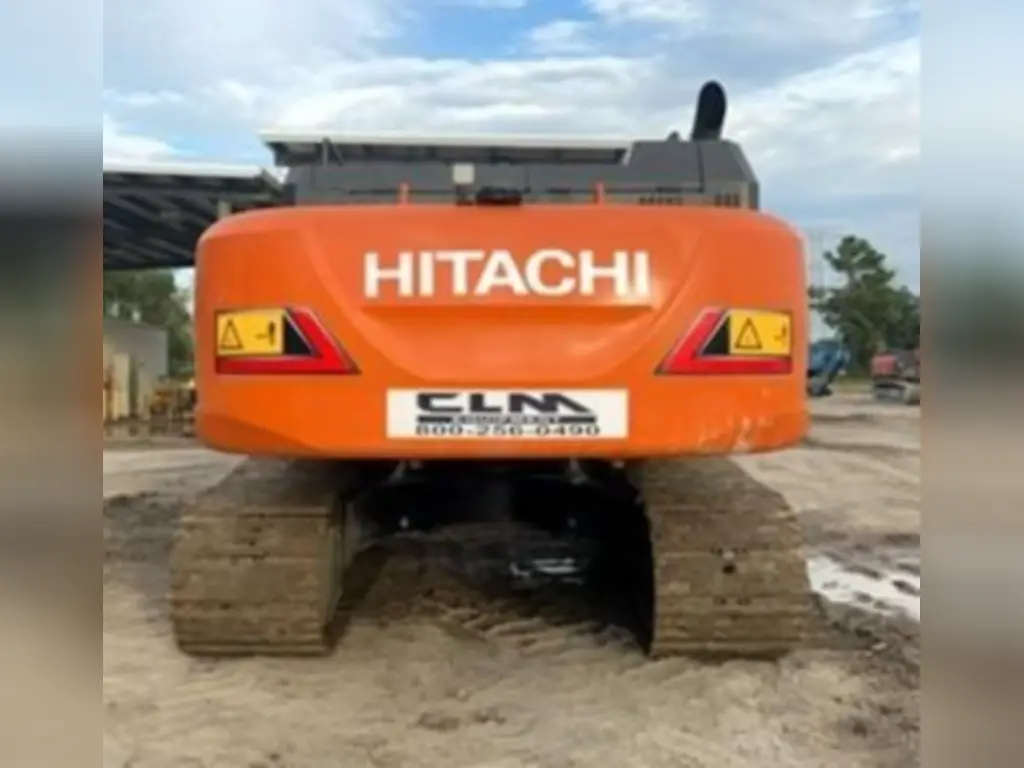 HITACHI excavator for sale in Cairo, HITACHI ZX350 model 2024 available in Cairo, the best site for selling trucks and heavy equipment in Egypt