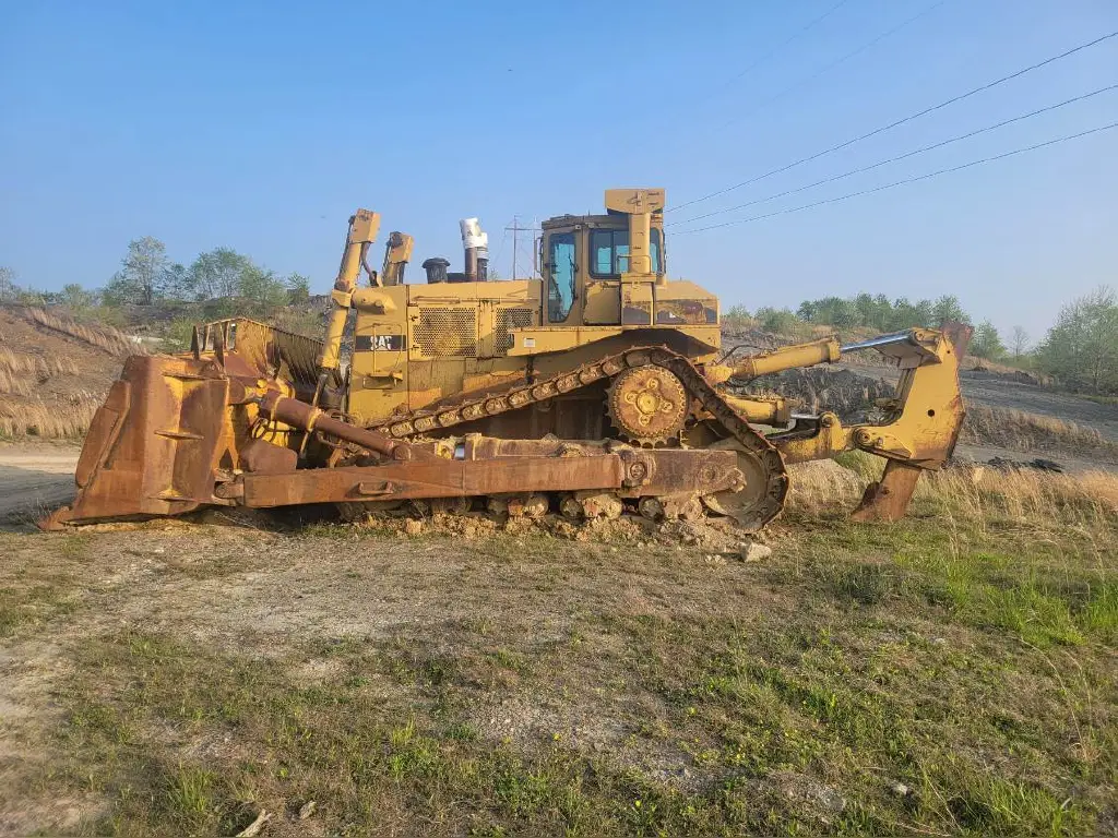 Caterpillar bulldozer for sale in Giza, Caterpillar D11Ns, 2019 model, located in Giza, the best site for selling trucks and heavy equipment in Egypt
