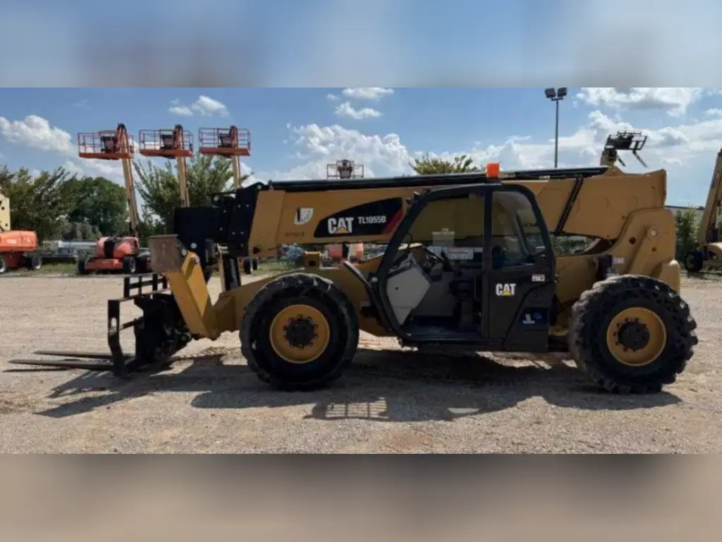 Caterpillar telehandler for sale in Cairo, Caterpillar TL1055Ds model 2018 available in Cairo, the best site for selling trucks and heavy equipment in Egypt.