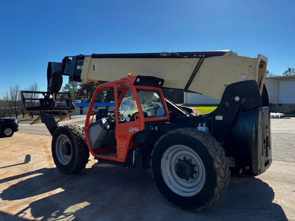 JLG telehandler for sale in Cairo, JLG 1255s model 2016 available in Cairo, the best site for selling trucks and heavy equipment in Egypt.