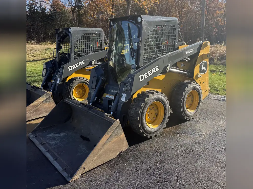 DEERE skid loader, Bobcat for sale in Mansoura, DEERE 316GRs model 2022 available in Mansoura, the best site for selling trucks and heavy equipment in Egypt